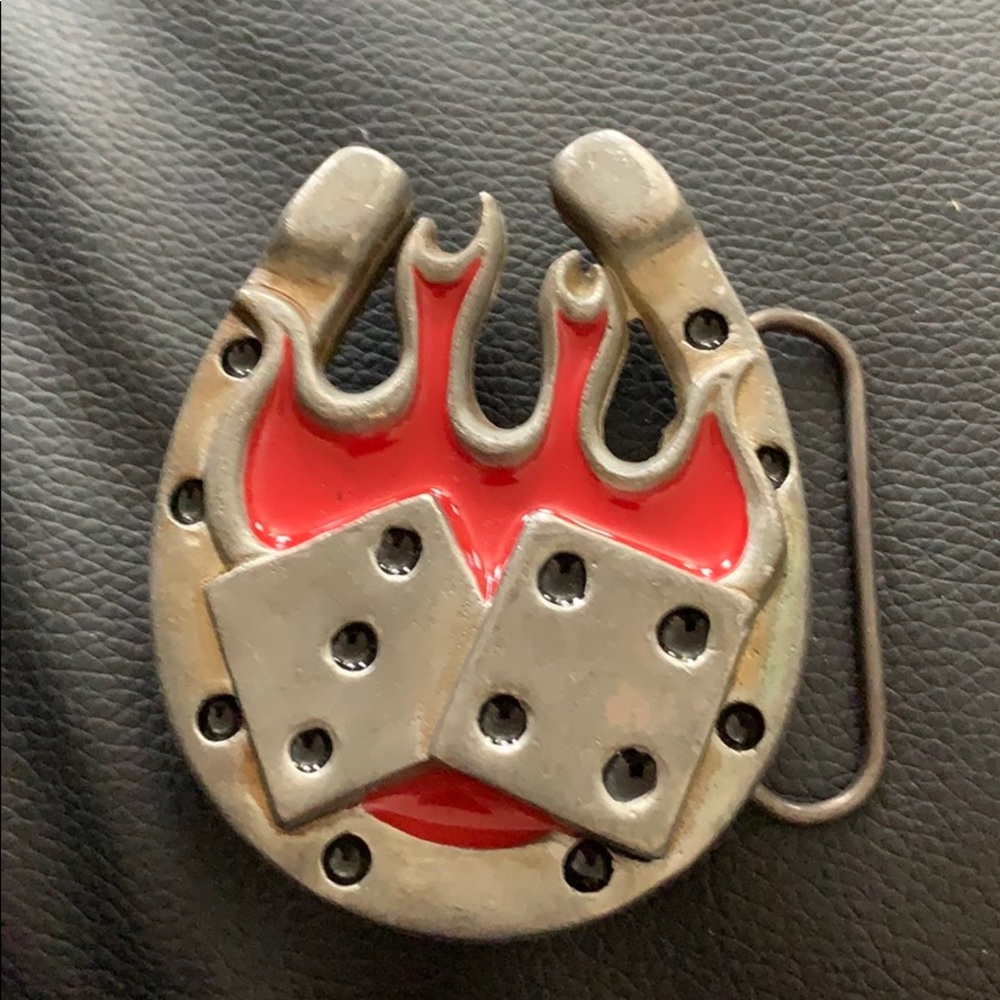 Belt buckle
